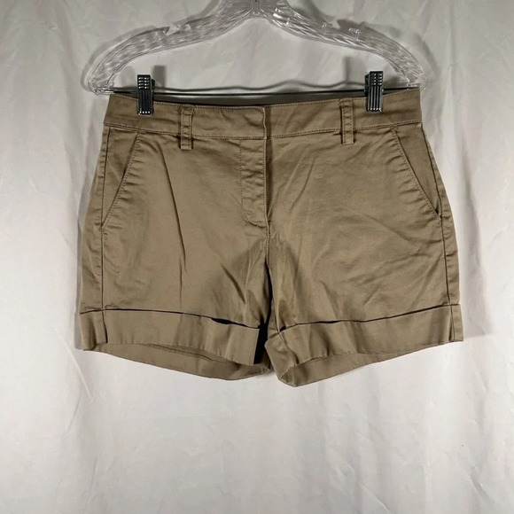 Old Navy Shorts Women's 6 Khaki Stretch Low Waist Cotton Blend Rolled Hem - Picture 1 of 8